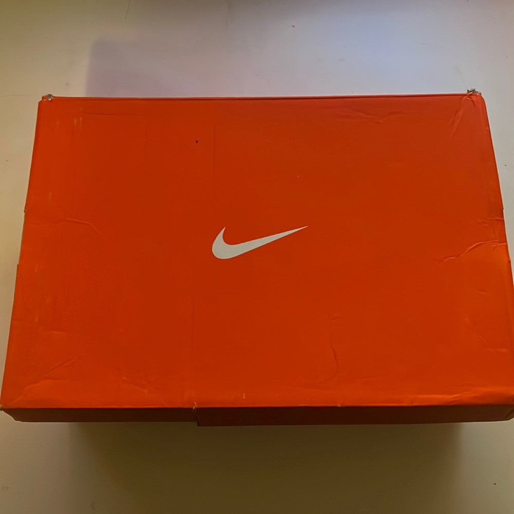 Men’s sneakers